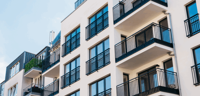 5 skutecznych sposobów na ochłodzenie mieszkania bez klimatyzacji